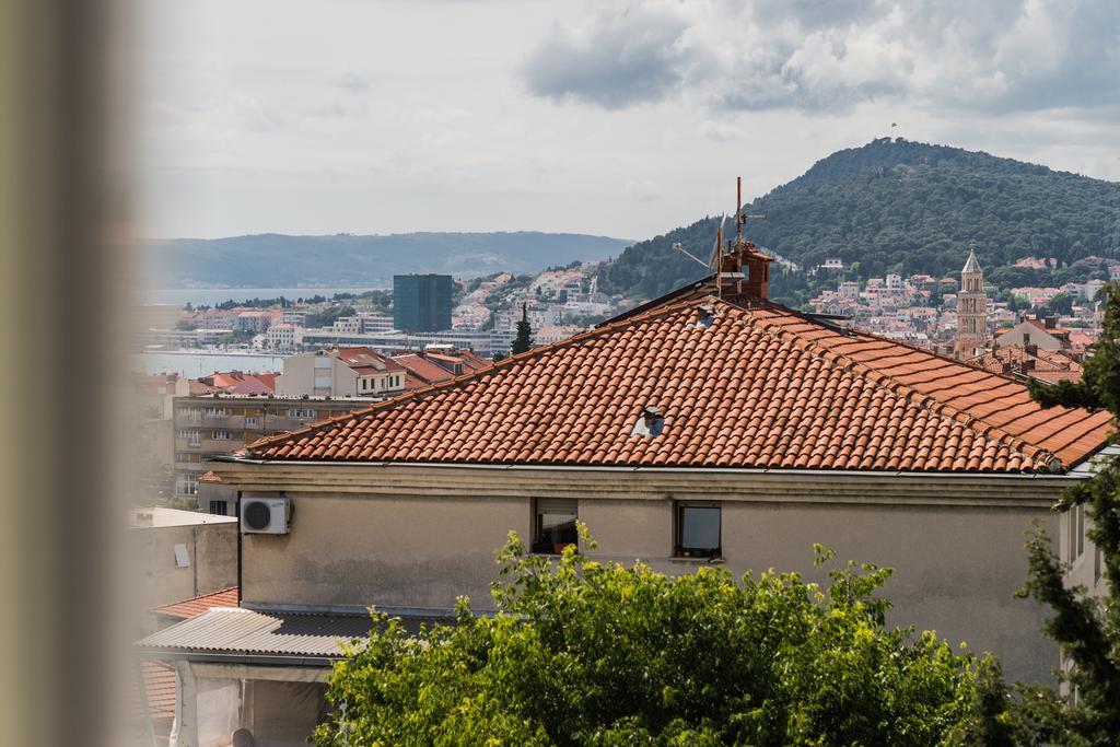 Apartment Carmela Спліт Екстер'єр фото